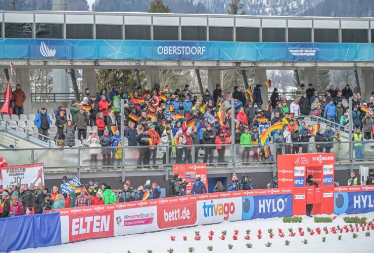 Gute Stimmung bei der Nordischen Kombination in Oberstdorf