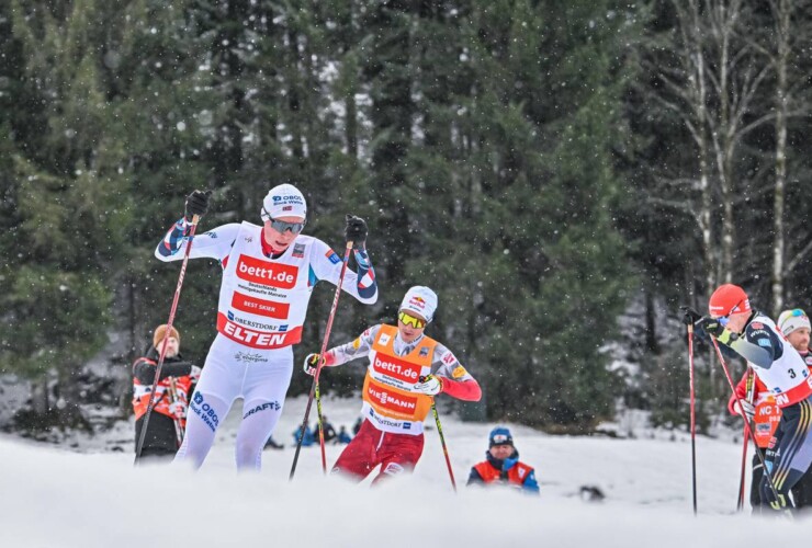 Jens Luraas Oftebro (NOR), verfolgt von Johannes Lamparter (AUT) und Julian Schmid (GER) (l-r)