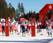 No eXception: Die Kombiniererinnen protestieren gegen ihren Olympia-Ausschluss. Jenny Nowak (GER), Svenja Wuerth (GER), Gyda Westvold Hansen (NOR), (l-r)