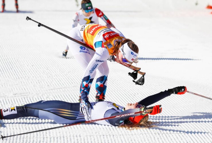 Respekt zwischen Gyda Westvold Hansen (NOR) und Jenny Nowak (GER), (l-r)