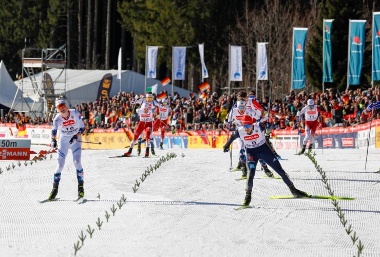 Einar Luraas Oftebro (NOR), Julian Schmid (GER), (l-r) im Zielsprint