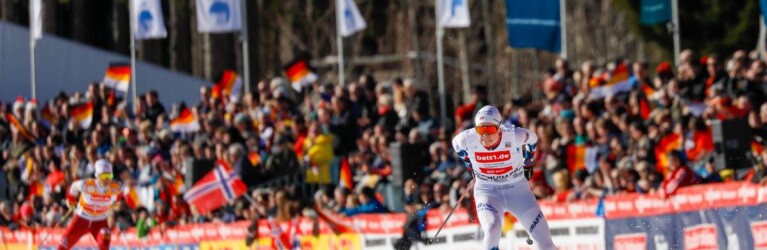 Jens Luraas Oftebro (NOR) gewinnt beim Schwarzwaldpokal in Schonach.