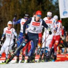 Julian Schmid (GER) führt eine große Laufgruppe an.