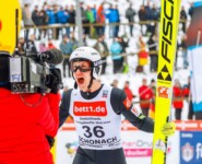 Laurent Muhlethaler (FRA) freut sich über einen tollen Sprung.