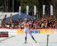 Gyda Westvold Hansen (NOR) siegt erneut und setzt ein Zeichen gegen den Olympia-Ausschluss der Damen.