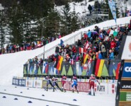 Die Spitze der Verfolgergruppe: Vinzenz Geiger (GER), Manuel Faisst (GER), Ryota Yamamoto (JPN), Kristjan Ilves (EST), Martin Fritz (AUT), (l-r)