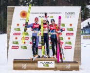 Die Sieger: Julian Schmid (GER), Jarl Magnus Riiber (NOR), Franz-Josef Rehrl (AUT), (l-r)
