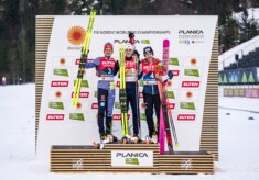Die Sieger: Julian Schmid (GER), Jarl Magnus Riiber (NOR), Franz-Josef Rehrl (AUT), (l-r)