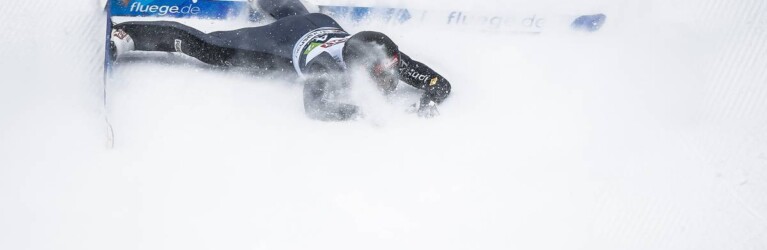 Alessandro Pittin (ITA) stürzte in Probe und Wettkampf.