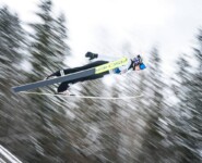 Gyda Westvold Hansen (NOR) und Norwegen führten nach dem Springen.