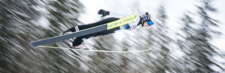 Gyda Westvold Hansen (NOR) und Norwegen führten nach dem Springen.