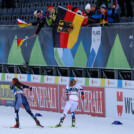 Nathalie Armbruster (GER) geht im Stadion wieder an Ida Marie Hagen (NOR) (l-r) vorbei.