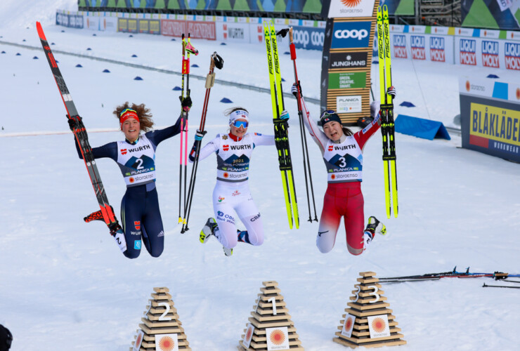 Die Top 3: Nathalie Armbruster (GER), Gyda Westvold Hansen (NOR), Haruka Kasai (JPN), (l-r)