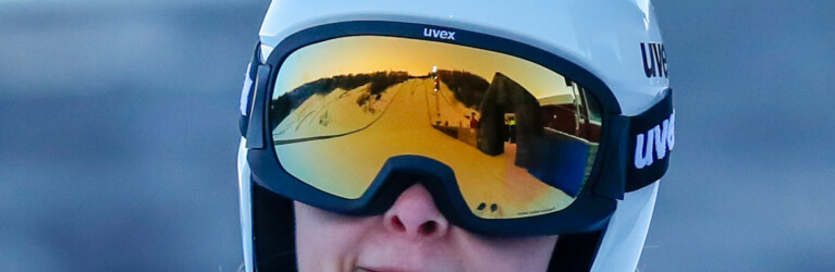 Hanna Midtsundstad (NOR) kehrte nach einjähriger Verletzungspause erst wenige Tage vor dem Wettkampf auf die Schanze zurück.