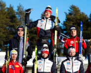 Das Einzelpodium der Herren am Sonntag: Manuel Einkemmer (AUT), Terence Weber (GER), Kasper Moen Flatla (NOR), Einar Luraas Oftebro (NOR), Sebastian Oestvold (NOR), Thomas Rettenegger (AUT), (l-r)