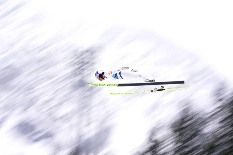 Johannes Lamparter (AUT) bei seinem Sprung auf der Großschanze von Planica
