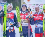 Die drei Erstplatzierten: Jens Luraas Oftebro (NOR), Jarl Magnus Riiber (NOR), Johannes Lamparter (AUT), (l-r)