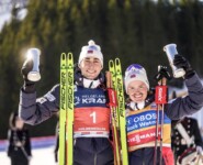 Jarl Magnus Riiber (NOR) und Gyda Westvold Hansen (NOR), (l-r) gewinnen den King's Cup.