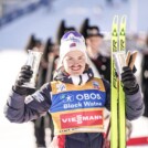 Gyda Westvold Hansen (NOR) mit dem Siegerpokal sowie dem King's Cup.