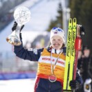 Gyda Westvold Hansen (NOR) gewinnt zum zweiten Mal in Folge die Gesamtwertung.