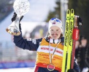 Gyda Westvold Hansen (NOR) gewinnt zum zweiten Mal in Folge die Gesamtwertung.