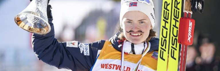 Gyda Westvold Hansen (NOR) gewinnt zum zweiten Mal in Folge die Gesamtwertung.