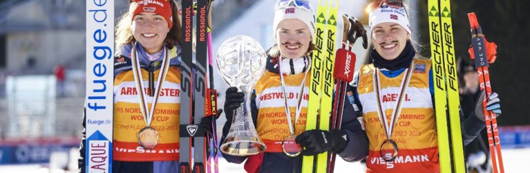 Die Top 3 der Gesamtwertung: Nathalie Armbruster (GER), Gyda Westvold Hansen (NOR), Ida Marie Hagen (NOR), (l-r)