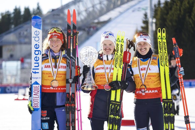 Die Top 3 der Gesamtwertung: Nathalie Armbruster (GER), Gyda Westvold Hansen (NOR), Ida Marie Hagen (NOR), (l-r)