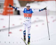 Jarl Magnus Riiber (NOR) gewinnt erneut am Holmenkollen.