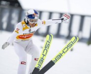 Johannes Lamparter (AUT) hatte bei seinem Sprung Pech mit dem Wind.