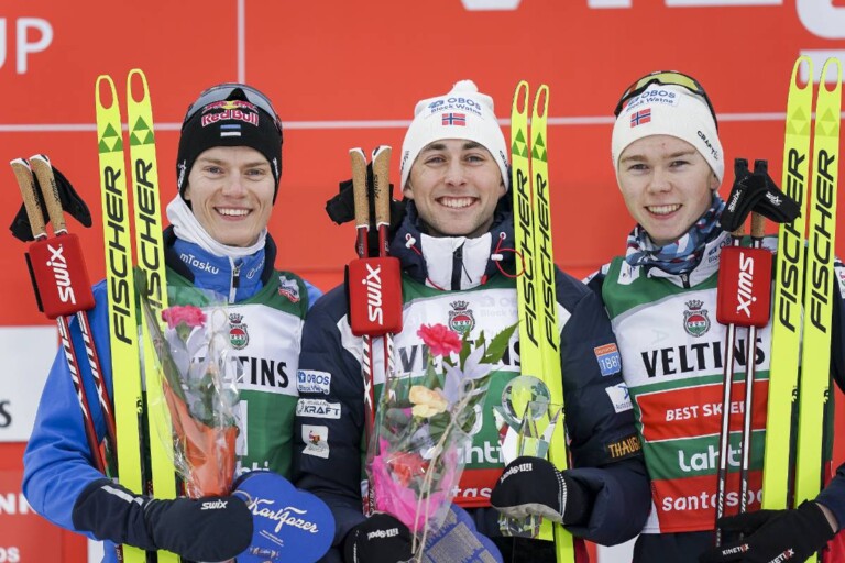 Die Tagessieger: Kristjan Ilves (EST), Jarl Magnus Riiber (NOR), Jens Luraas Oftebro (NOR), (l-r)