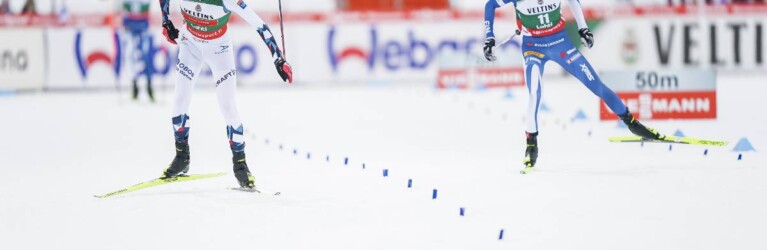 Jens Luraas Oftebro (NOR) im Zielsprint mit Ilkka Herola (FIN), (l-r)