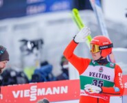 Eric Frenzel (GER) verabschiedet sich von seinen Fans.