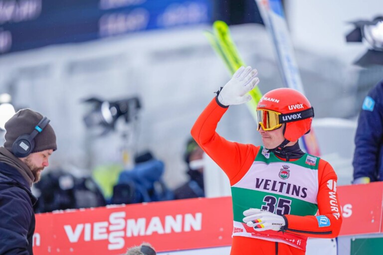 Eric Frenzel (GER) verabschiedet sich von seinen Fans.