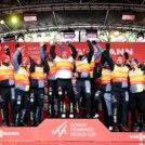 Das deutsche Team gewinnt den Nationencup und verabschiedet Hermann Weinbuch und Eric Frenzel. Johannes Rydzek (GER), Jakob Lange (GER), Julian Schmid (GER), Manuel Faisst (GER), Vinzenz Geiger (GER), Terence Weber (GER), Eric Frenzel (GER), (l-r)