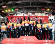 Das deutsche Team gewinnt den Nationencup und verabschiedet Hermann Weinbuch und Eric Frenzel. Johannes Rydzek (GER), Jakob Lange (GER), Julian Schmid (GER), Manuel Faisst (GER), Vinzenz Geiger (GER), Terence Weber (GER), Eric Frenzel (GER), (l-r)