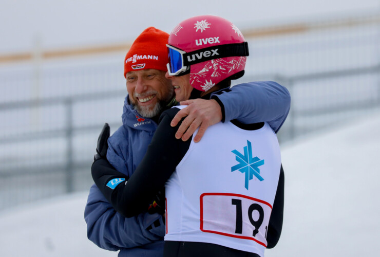 David Mach (GER) feiert mit Holger Meichsner seinen gelungenen Sprung.