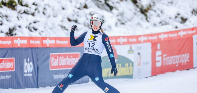 Svenja Wuerth (GER), hier beim Weltcup in Schonach, feierte beim COC in Eisenerz (AUT) ihren ersten Sieg.