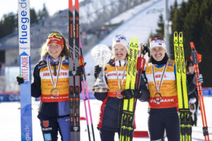 Die Top drei der Damen: Nathalie Armbruster (GER), Gyda Westvold Hansen (NOR), Ida Marie Hagen (NOR), (l-r)