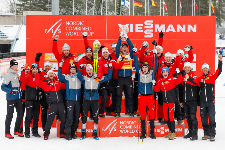 Team Österreich feiert den Gesamtsieger: Franz-Josef Rehrl (AUT), Lukas Greiderer (AUT), Johannes Lamparter (AUT), Thomas Rettenegger (AUT), Stefan Rettenegger (AUT), (l-r)