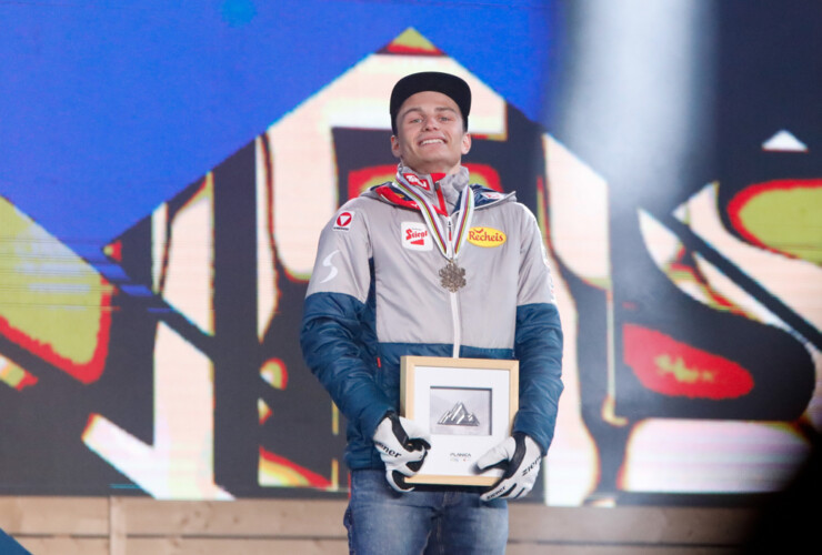 Johannes Lamparter (AUT) sammelte auch in Planica Medaillen.