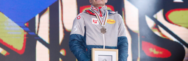 Johannes Lamparter (AUT) sammelte auch in Planica Medaillen.