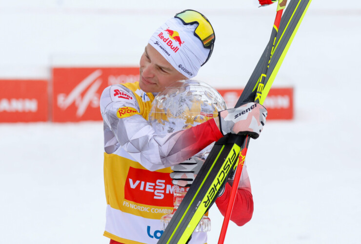 Am Ziel seiner Träume: Johannes Lamparter (AUT) mit der großen Kristallkugel.