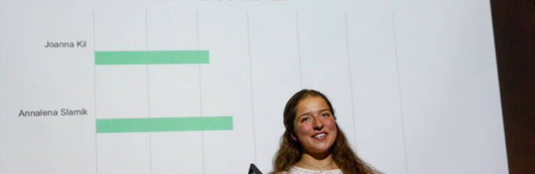 Nathalie Armbruster (GER) wird zum Rookie of the Year bei den Frauen gewählt.