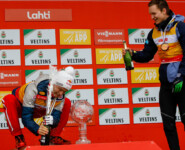 Johannes Lamparter (AUT) und Julian Schmid (GER) (l-r) bei der finalen Siegerehrung in Lahti (FIN)