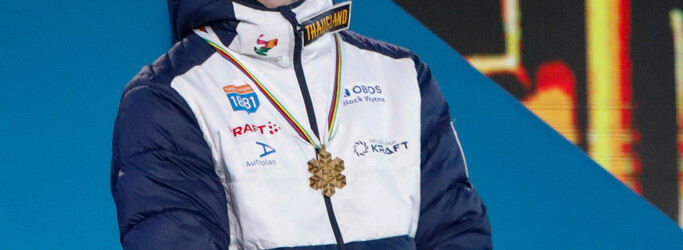 Jarl Magnus Riiber (NOR) gewann bei der Weltmeisterschaft insgesamt vier Goldmedaillen.