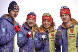 Jenny Nowak (GER) und Nathalie Armbruster (GER), eingerahmt von Vinzenz Geiger (GER) und Julian Schmid (GER)