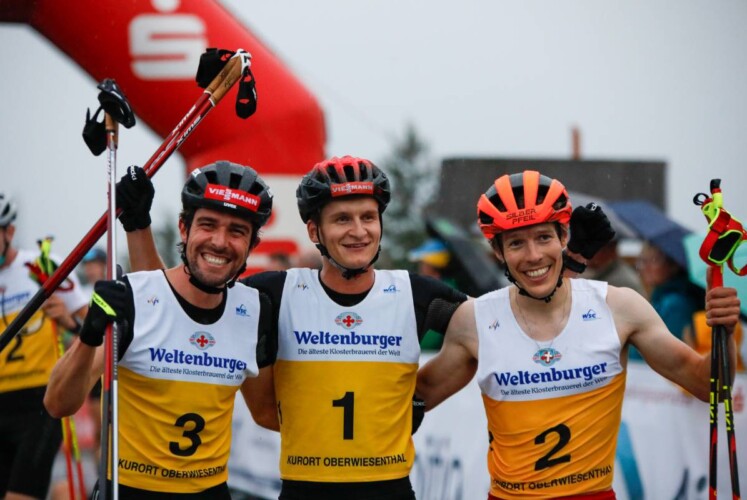 Die Gewinner bei den Herren: Johannes Rydzek (GER), Julian Schmid (GER), Franz-Josef Rehrl (AUT), (l-r).