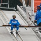 Manuel Faisst (GER) wartet auf seinen Sprung.