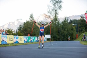 Ida Marie Hagen (NOR) gewinnt ihren ersten Sommer Grand Prix.